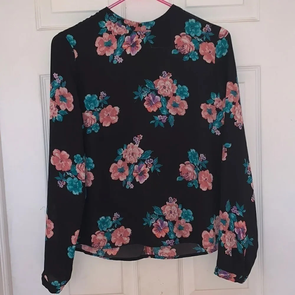 Forever21 Black Pink Floral Blouse Size S